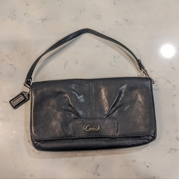 Coach Wristlet/Clutch/Bag - Picture 4 of 6